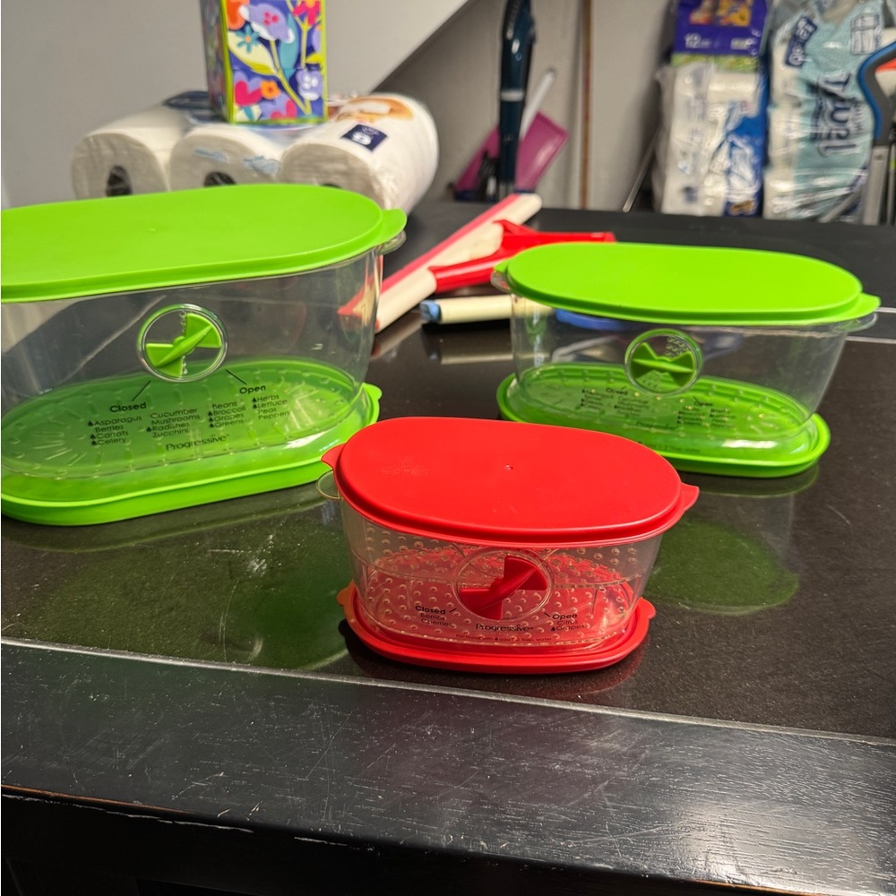 Green and Red Food Storage Containers